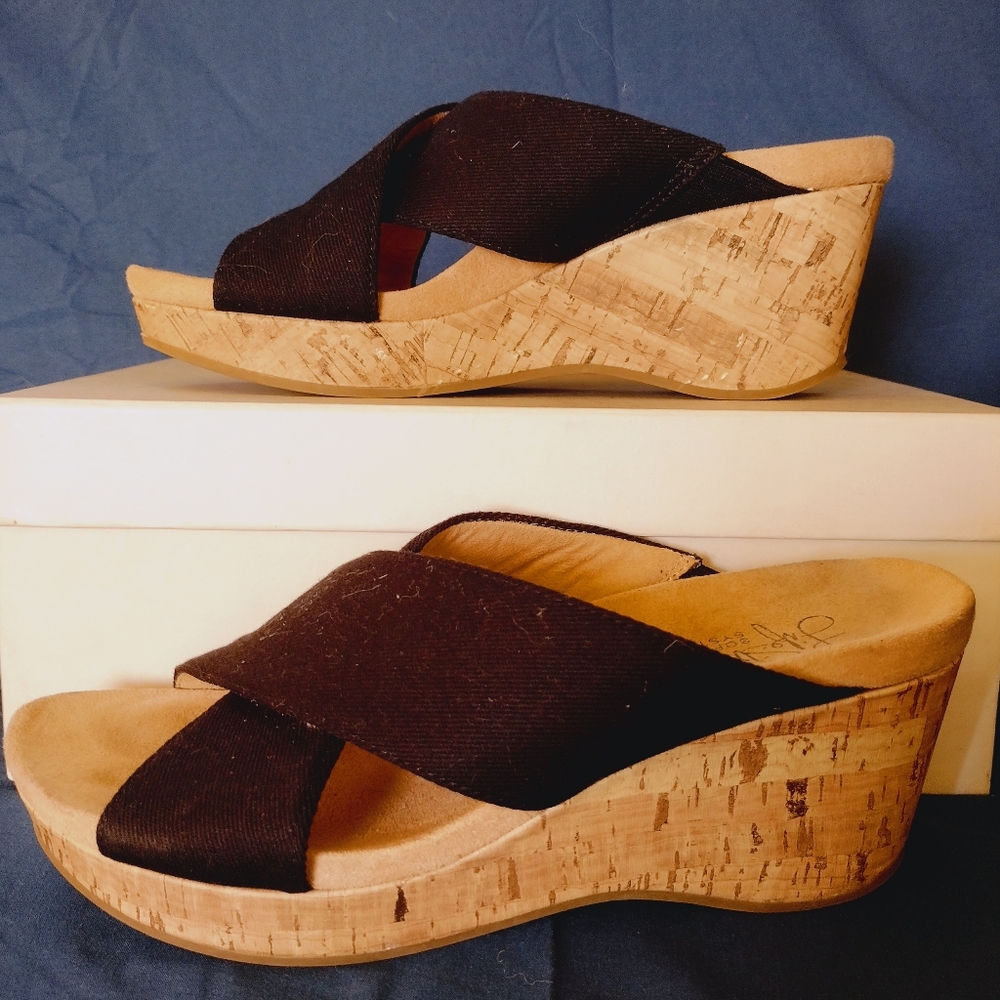 Life Stride Donna Wedge Slides Soft System, size 6.5, black w/cork wedge